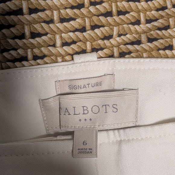 Talbots Signature Pants: White - Size 6 - NWT - Picture 3 of 3